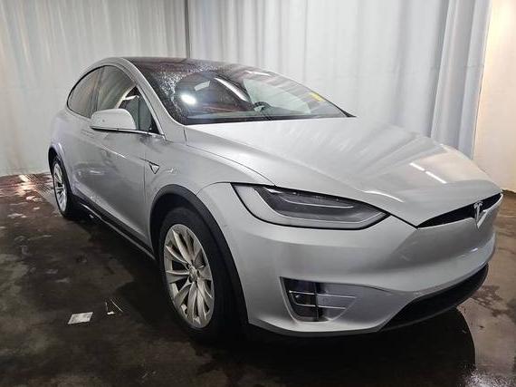 TESLA MODEL X 2018 5YJXCDE20JF114199 image